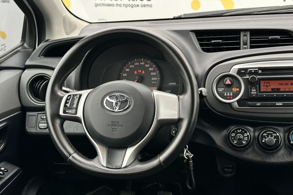 Продам Toyota Yaris 2012 року у Луцьку