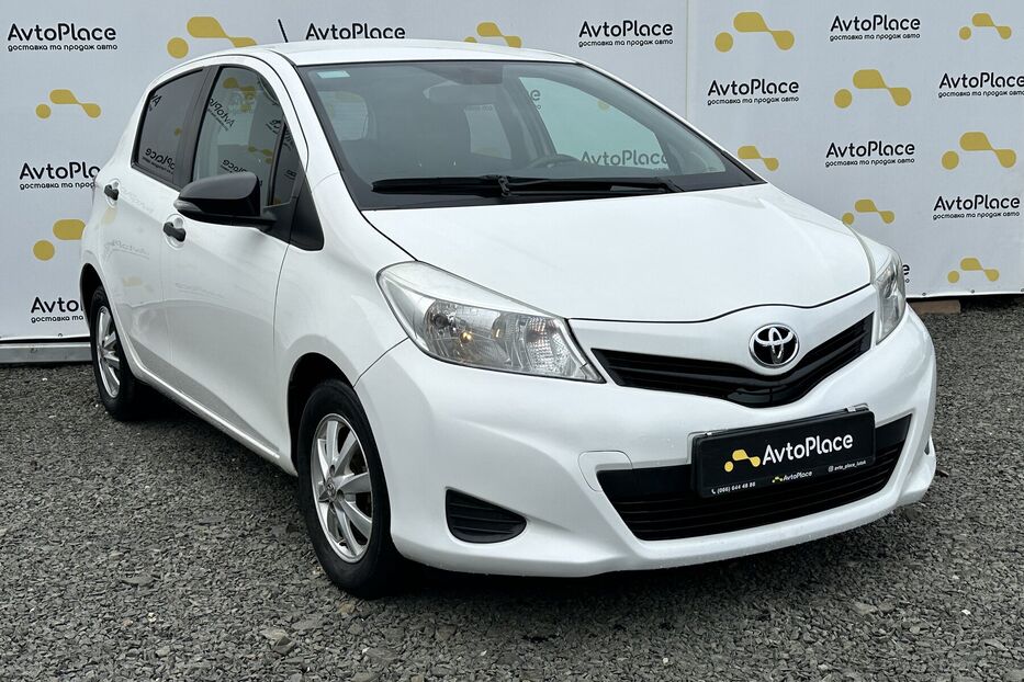 Продам Toyota Yaris 2012 року у Луцьку