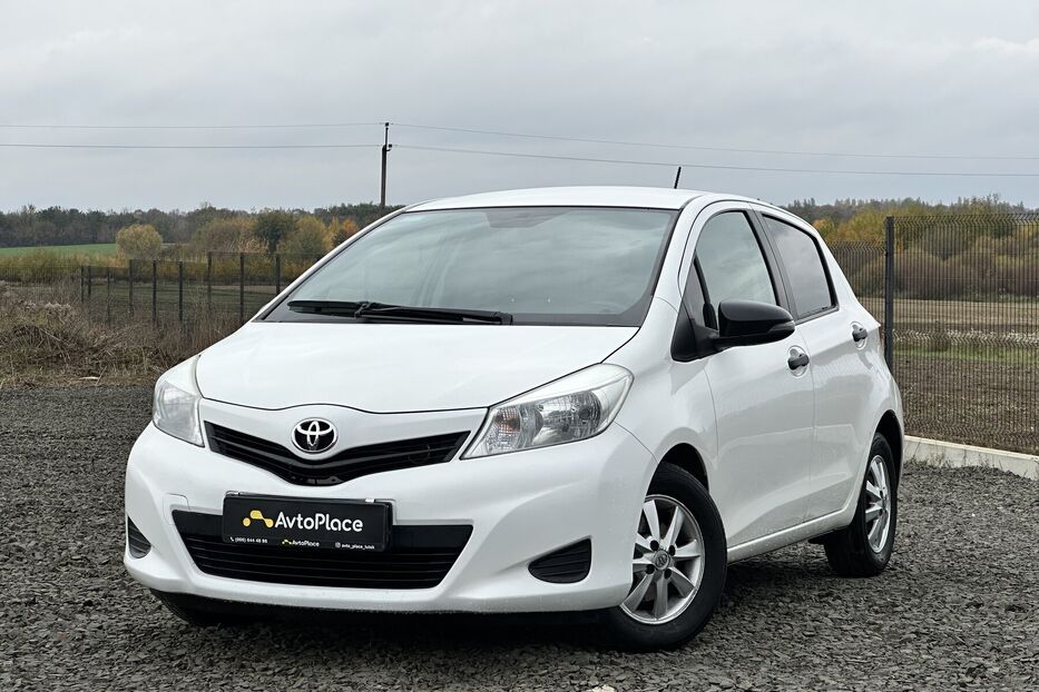 Продам Toyota Yaris 2012 року у Луцьку