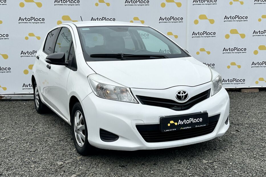 Продам Toyota Yaris 2012 року у Луцьку