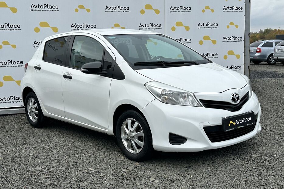 Продам Toyota Yaris 2012 року у Луцьку