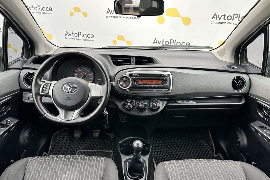 Продам Toyota Yaris 2012 року у Луцьку