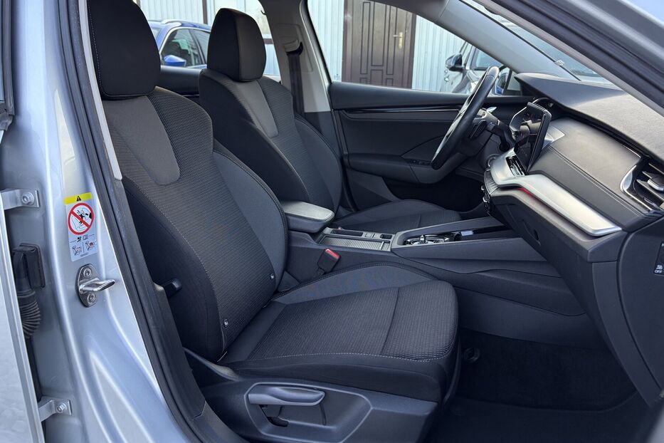 Продам Skoda Octavia A8  2.0 TDI 150к.с КАМЕРА 2022 року у Львові