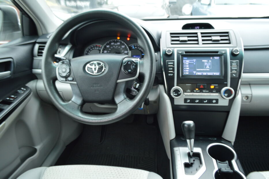 Продам Toyota Camry LE 2014 року у Одесі