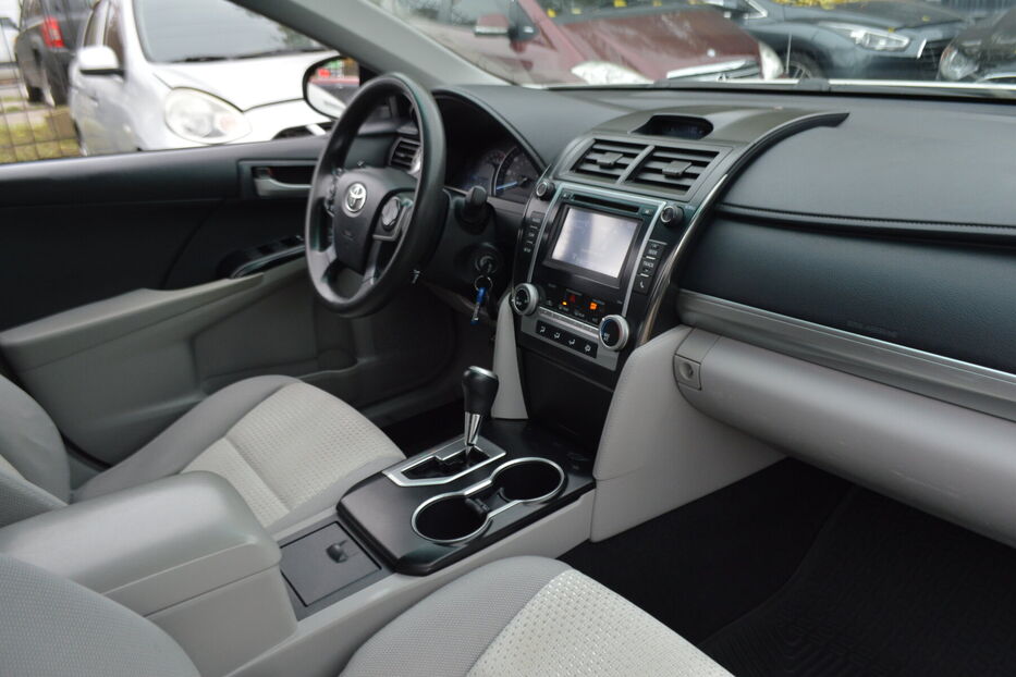 Продам Toyota Camry LE 2014 року у Одесі