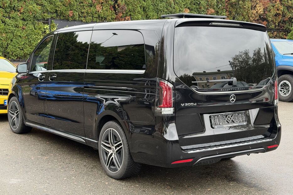 Продам Mercedes-Benz V-Class 300 AMG 2024 року у Києві