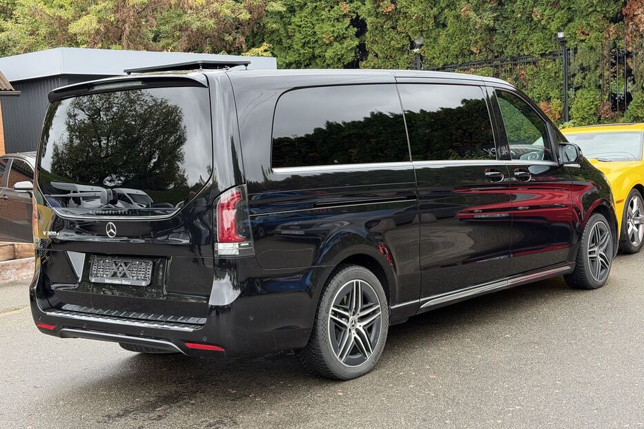 Продам Mercedes-Benz V-Class 300 AMG 2024 року у Києві