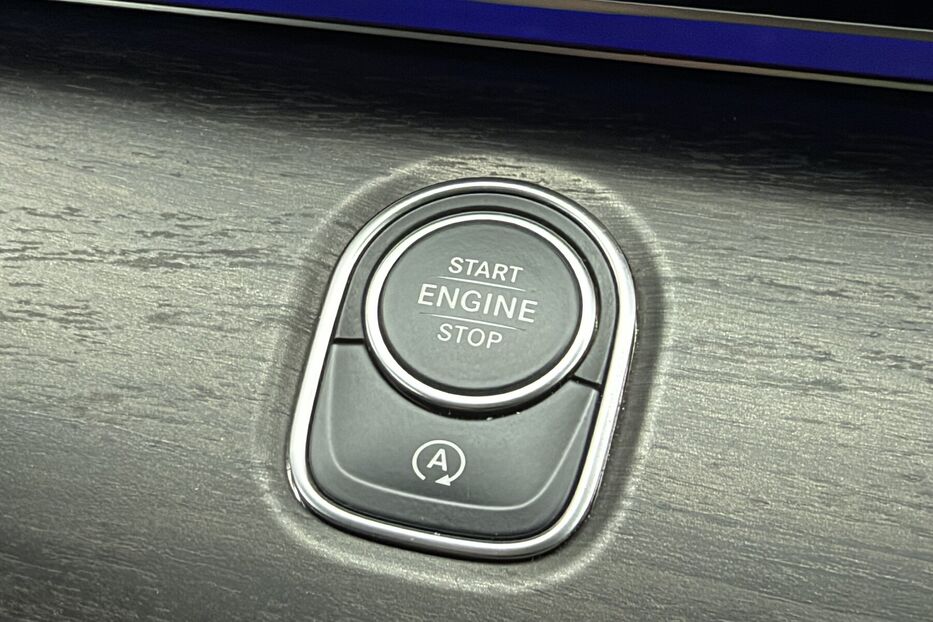 Продам Mercedes-Benz V-Class 300 AMG 2024 року у Києві