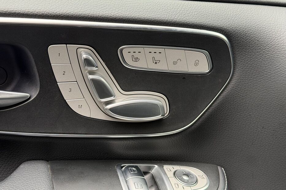 Продам Mercedes-Benz V-Class 300 AMG 2024 року у Києві