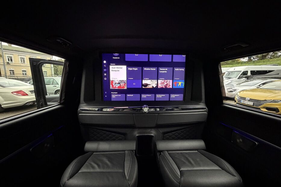 Продам Mercedes-Benz V-Class 300 AMG 2024 року у Києві