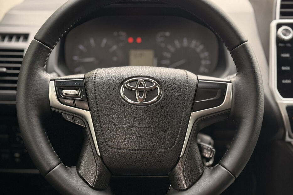 Продам Toyota Land Cruiser Prado 2.7 АТ (163 к.с.) 4WD 2019 року у Києві