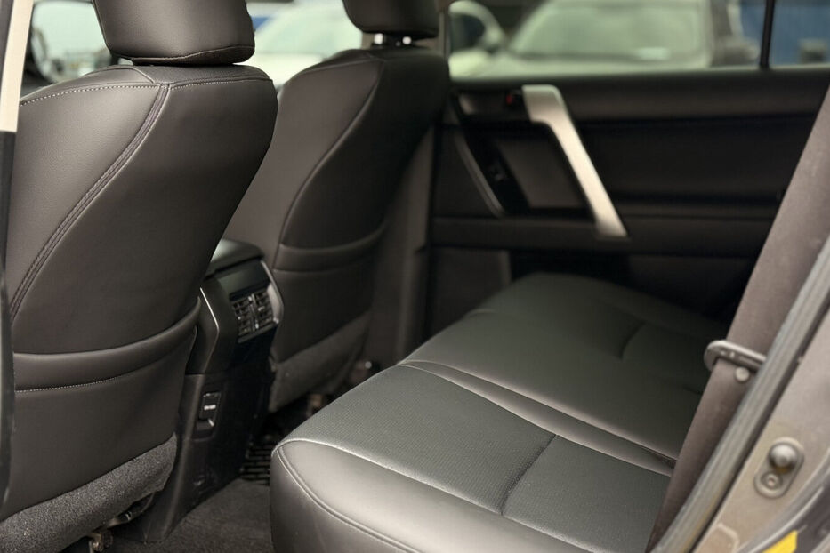 Продам Toyota Land Cruiser Prado 2.7 АТ (163 к.с.) 4WD 2019 року у Києві