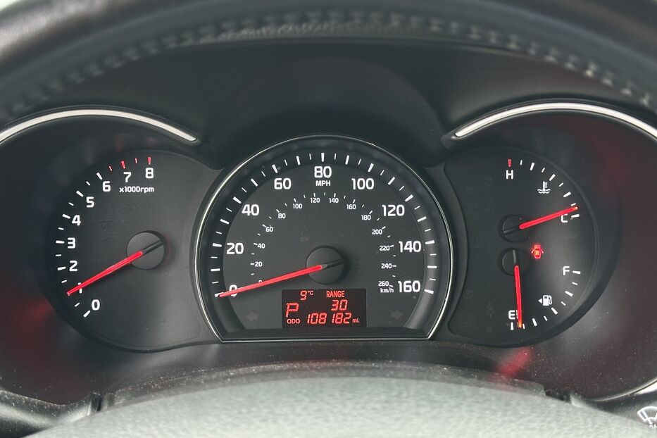 Продам Kia Sorento 2013 року у Луцьку