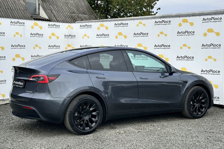 Продам Tesla Model Y 82 квт 2023 року у Луцьку