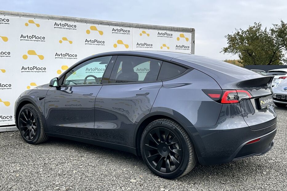 Продам Tesla Model Y 82 квт 2023 року у Луцьку