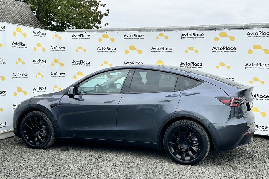 Продам Tesla Model Y 82 квт 2023 року у Луцьку