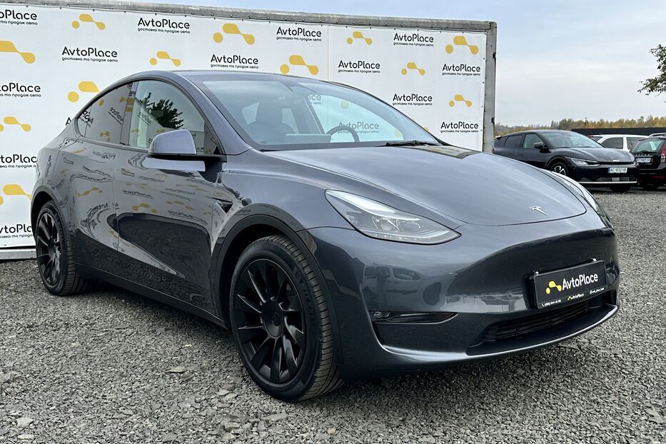 Продам Tesla Model Y 82 квт 2023 року у Луцьку