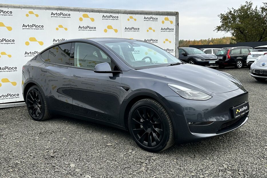 Продам Tesla Model Y 82 квт 2023 року у Луцьку