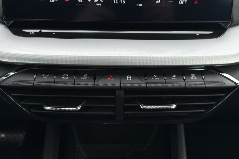 Продам Skoda Octavia A8  2.0 TDI 150к.с АТ 4х4 МАСАЖ 2022 року у Львові