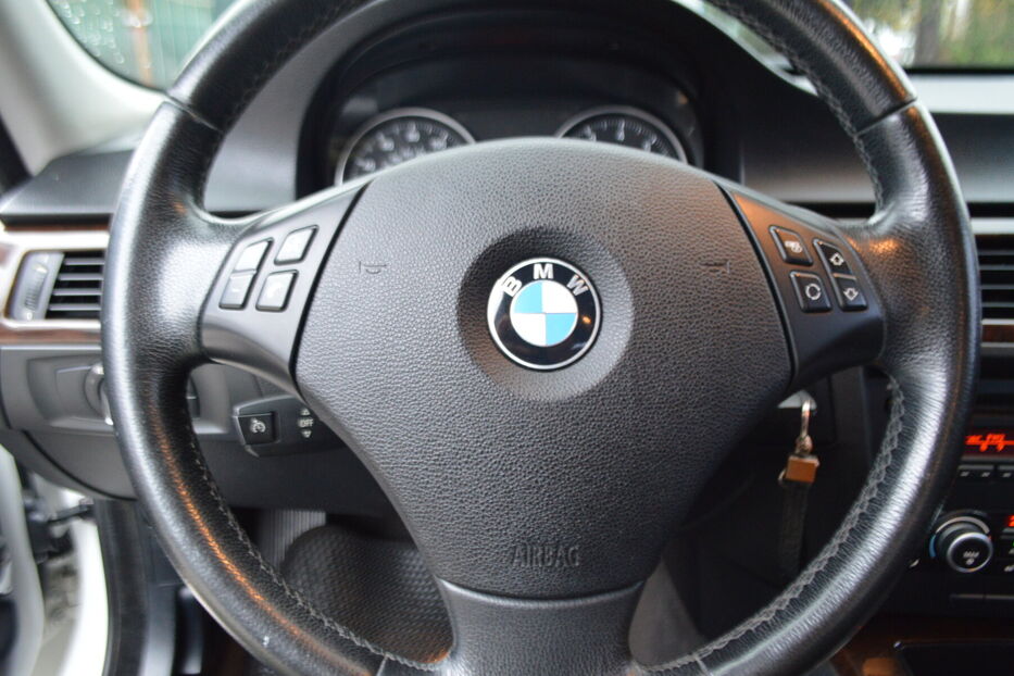 Продам BMW 328 I Xdrive 2009 року у Одесі