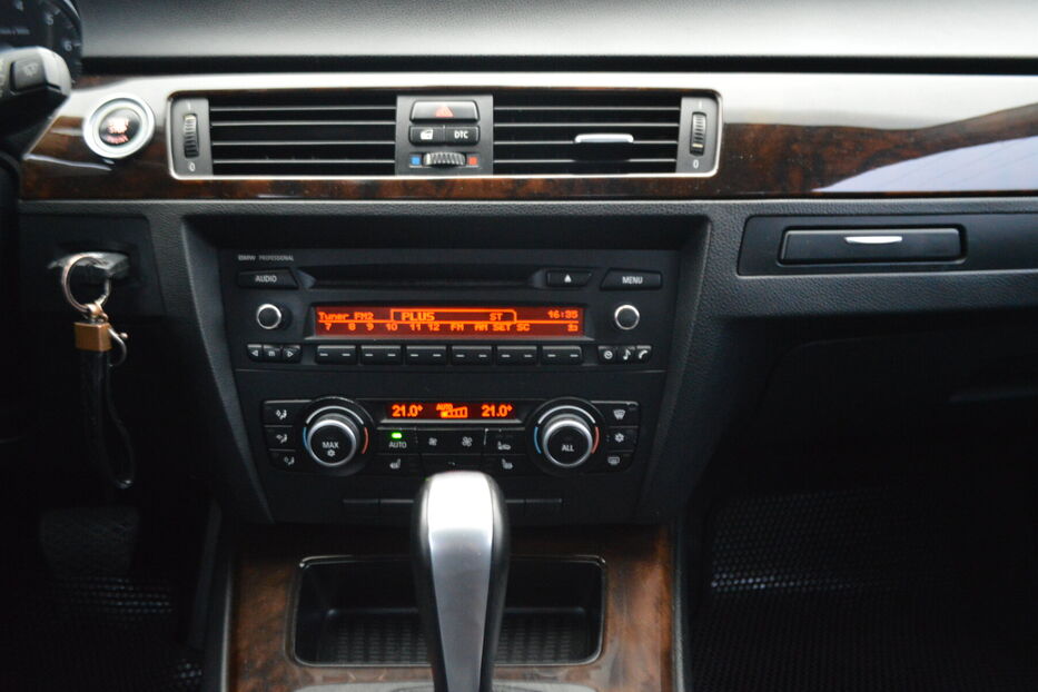 Продам BMW 328 I Xdrive 2009 року у Одесі