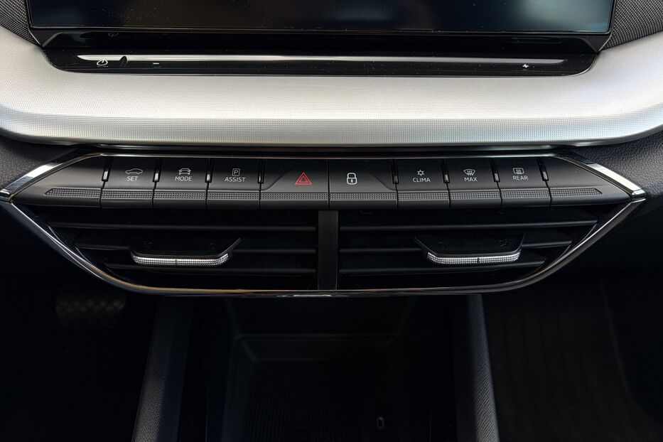 Продам Skoda Octavia A8 2.0 TDI 150к. FULL LED 2022 року у Львові