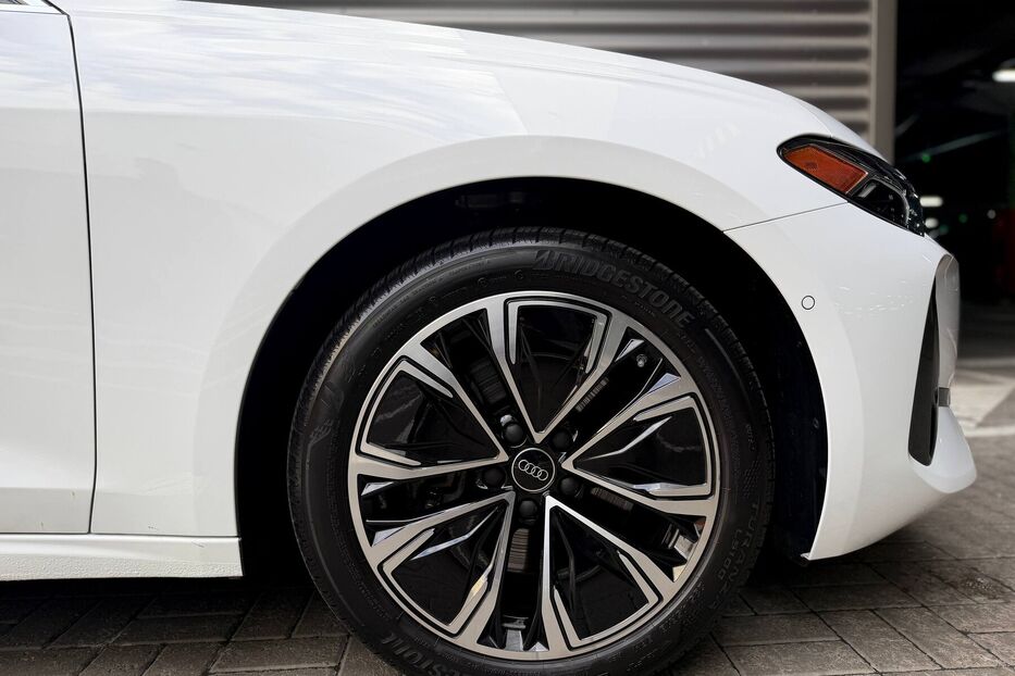 Продам Audi A5 Quattro Premium 2025 року у Києві