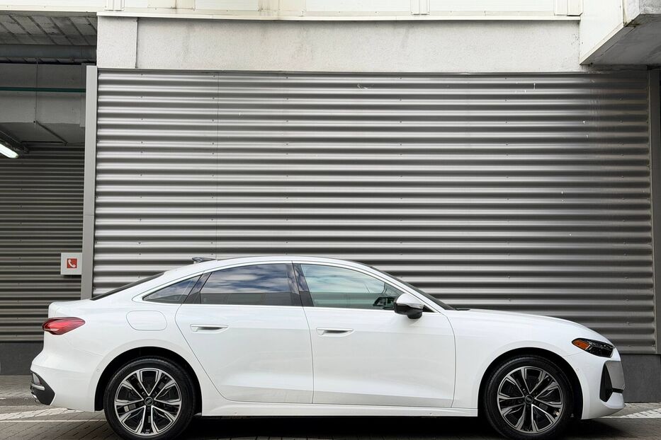 Продам Audi A5 Quattro Premium 2025 року у Києві