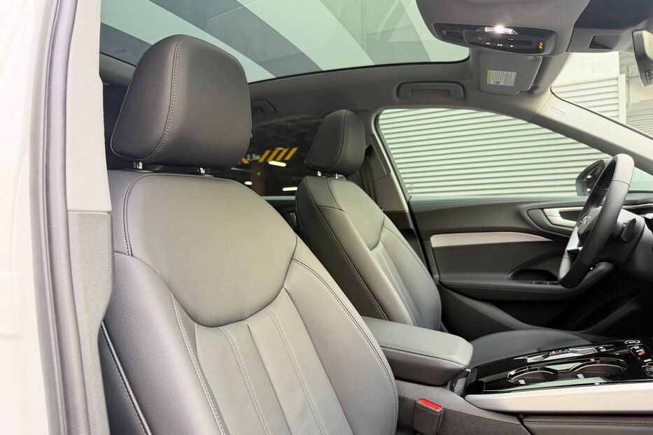 Продам Audi A5 Quattro Premium 2025 року у Києві