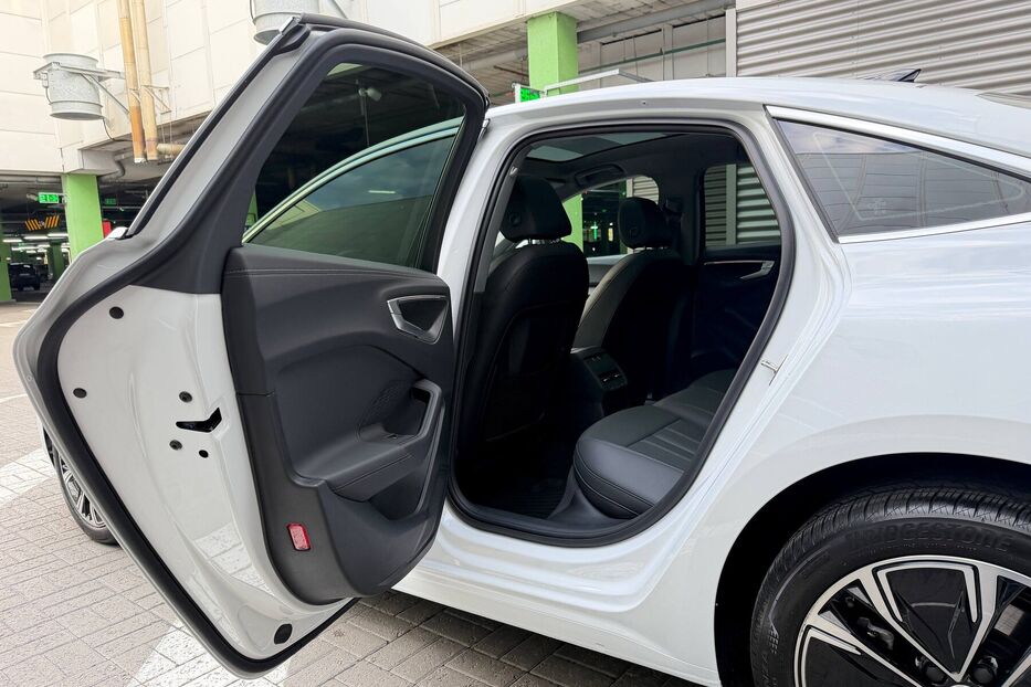 Продам Audi A5 Quattro Premium 2025 року у Києві