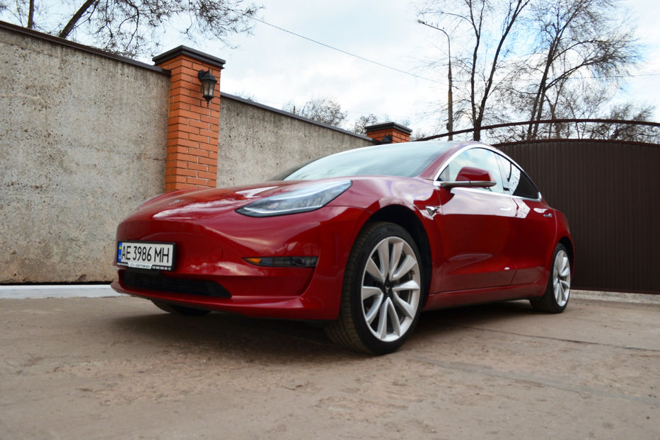 Продам Tesla Model 3 Long Range 2018 года в г. Кривой Рог, Днепропетровская область