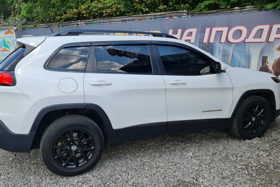 Продам Jeep Cherokee 2015 года в Киеве