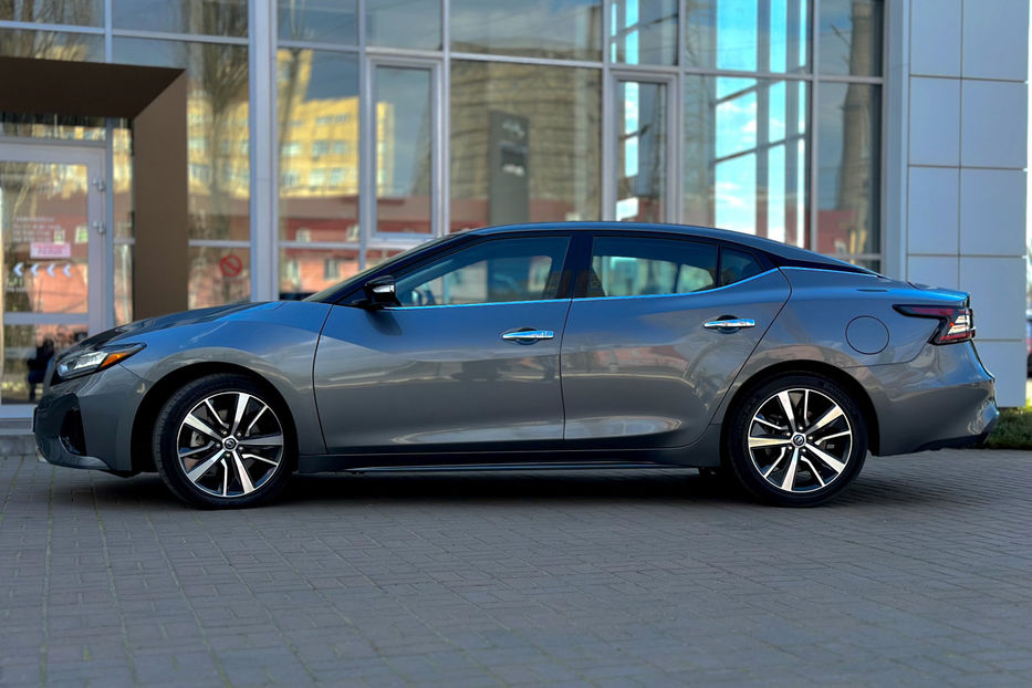 Продам Nissan Maxima 2019 года в Киеве