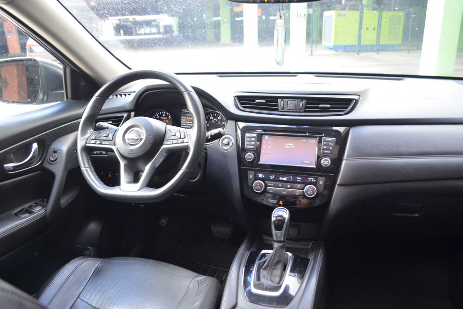 Продам Nissan Rogue 2017 года в Киеве
